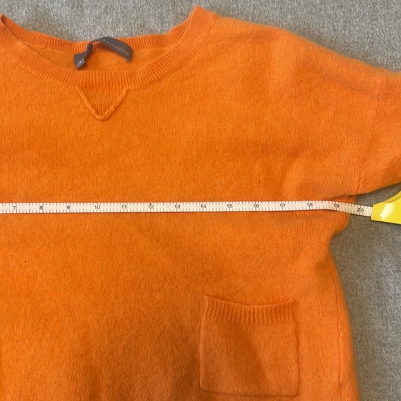 360 Cashmere sweater with patch pockets - Picture 5 of 7